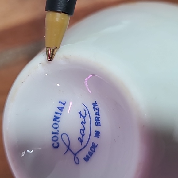 Vintage Colonial Leart Mini Bud Vase with Blue Flowers and Blue Rim,Set of 2 - Picture 7 of 7